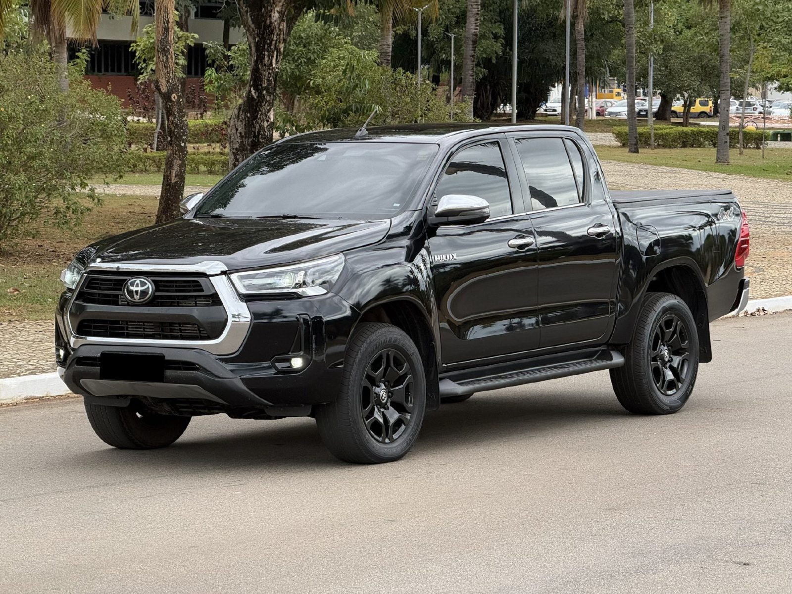 Foto 2 de Hilux CD SRX 4x4 2.8 TDI 16V Diesel Aut.