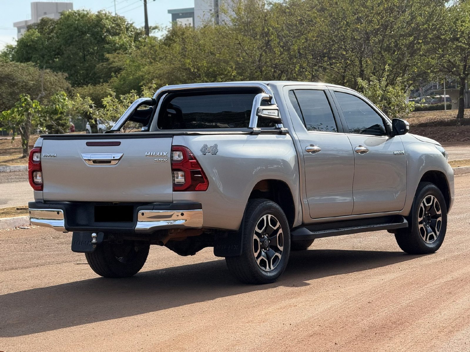 Foto 3 de Hilux CD SRX 4x4 2.8 TDI 16V Diesel Aut.